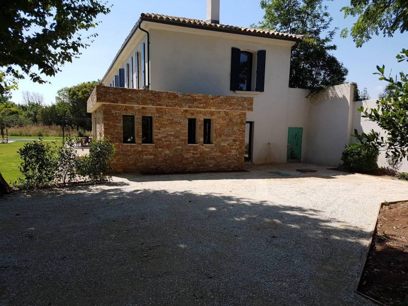 Création d’allée de jardin dans le Vaucluse